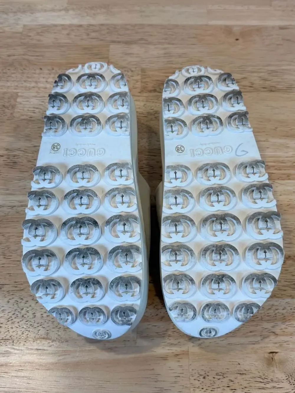 Gucci Interlocking G Platform Rubber Slide Sandals Size 7.5-8